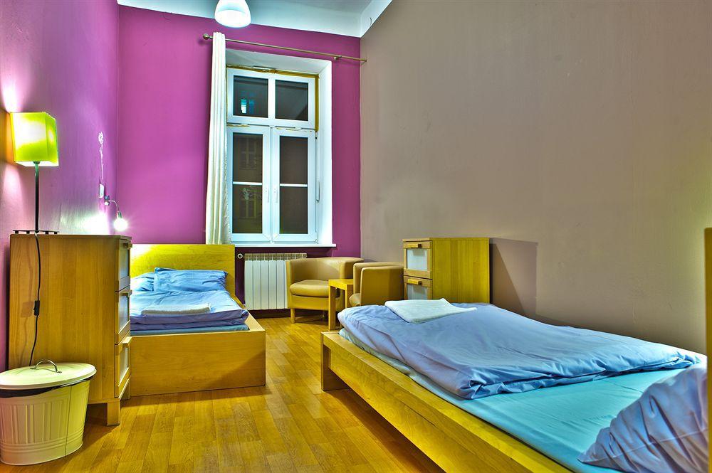Nathan'S Villa Hostel Varsovie Extérieur photo