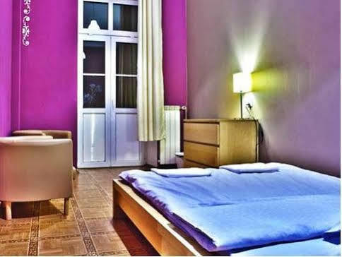 Nathan'S Villa Hostel Varsovie Extérieur photo